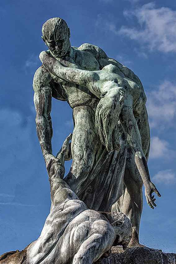 Bayern 08 - 2016_KA71431-1 Kopie.jpg - Eine Skultur im naheliegenden Rosengarten von Coburg